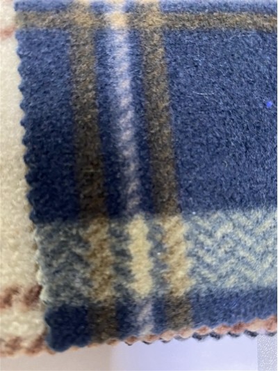 DG-LXF  搖粒印花  幅寬：60寸  克重：210-220g/m²  成份：100%Polyester   細節-6